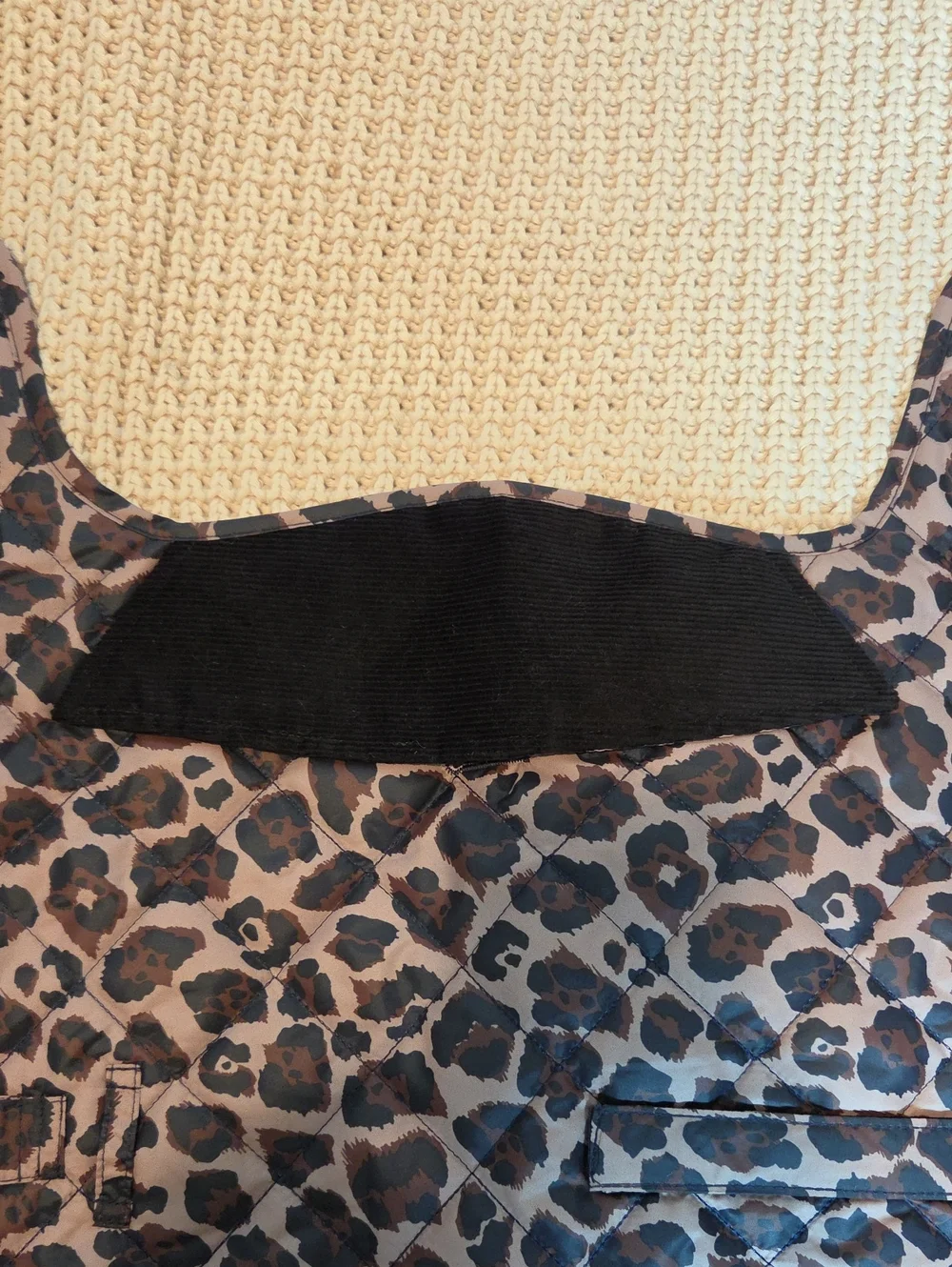 BARBOUR Boulevard Quilted Dog Coat in Dusty Pecan Jaguar Print Size Medium